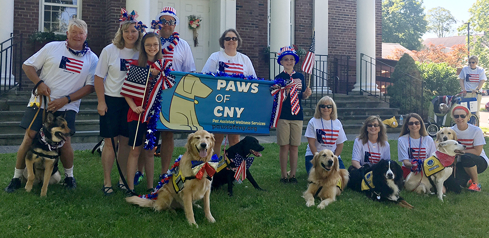 Pet_Therapy_Manlius_Parade_Group