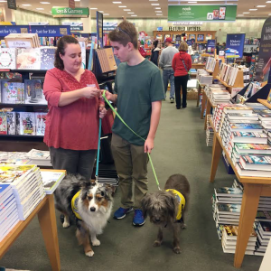 Pet_Therapy_Bookfair_Barnes_and_Noble_Southworths